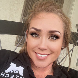 Meet your Posher, Sasha